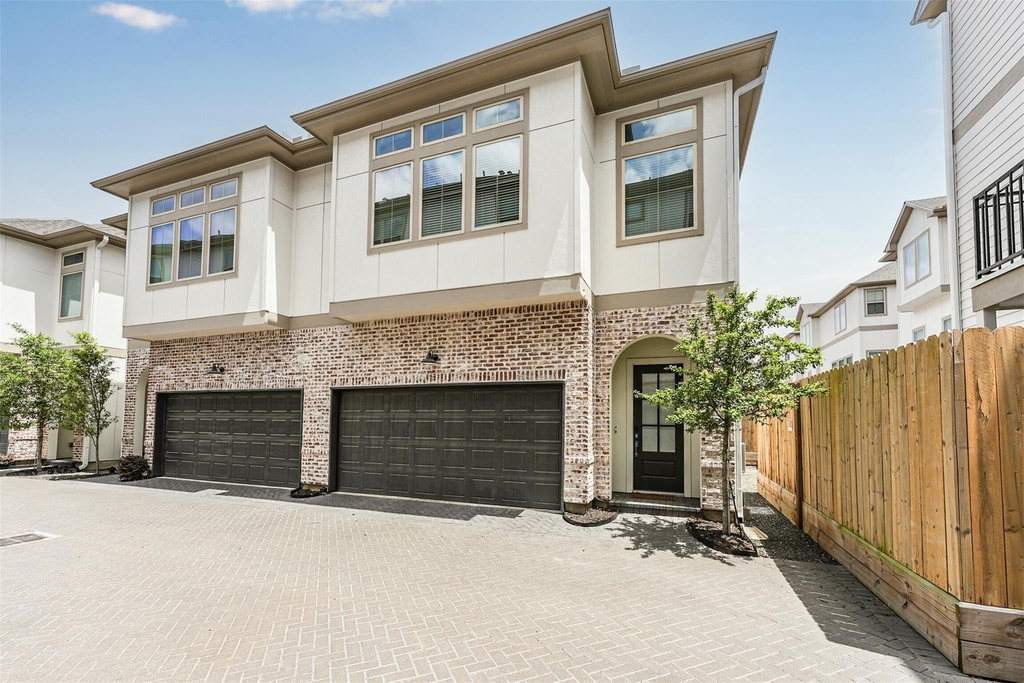 5209 Allen Street - Photo 0