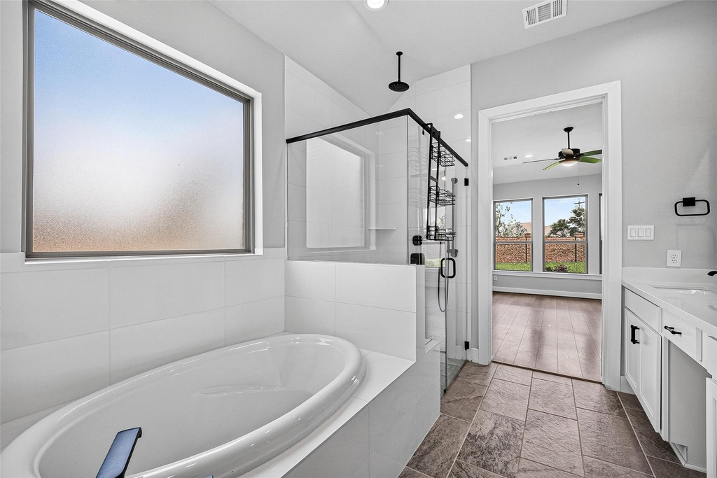 2600 Golden Palms Lane - Photo 32