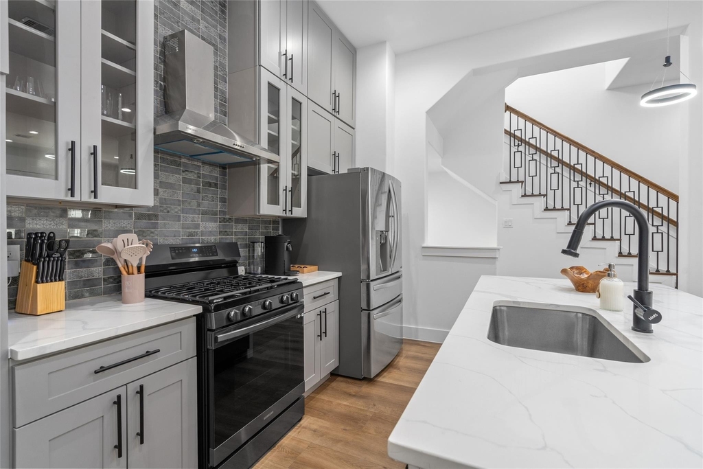 1303 E 27th Street - Photo 15