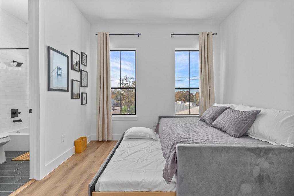 1303 E 27th Street - Photo 29