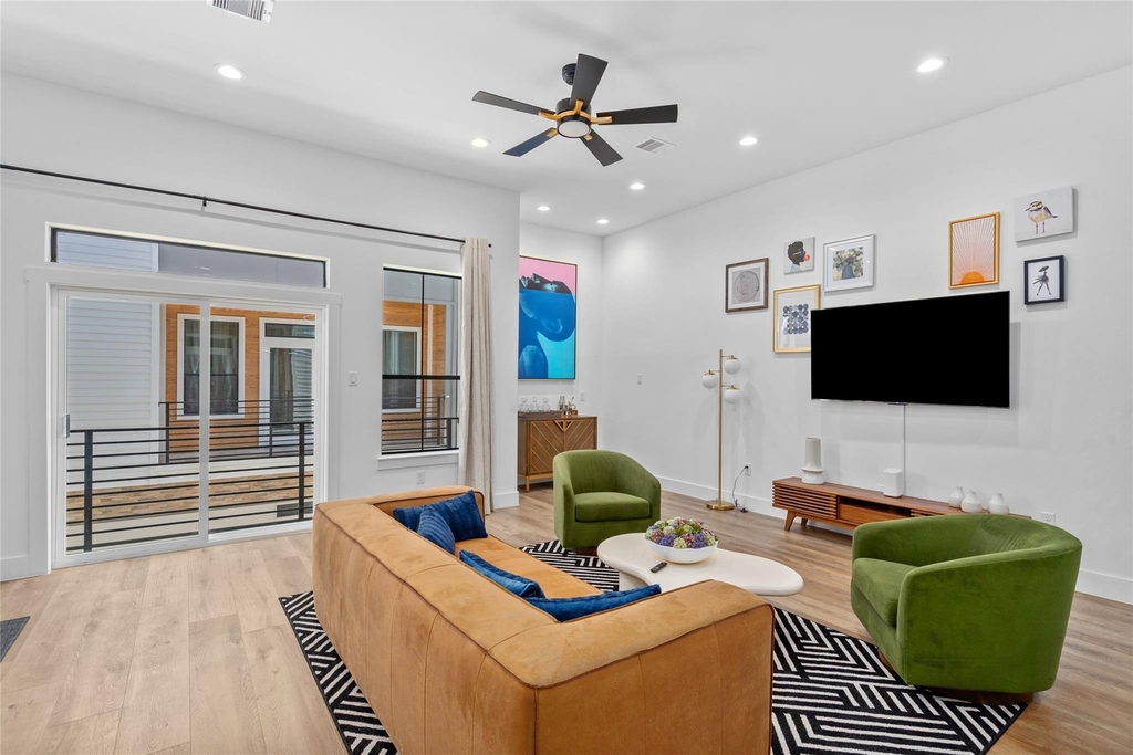 1303 E 27th Street - Photo 17