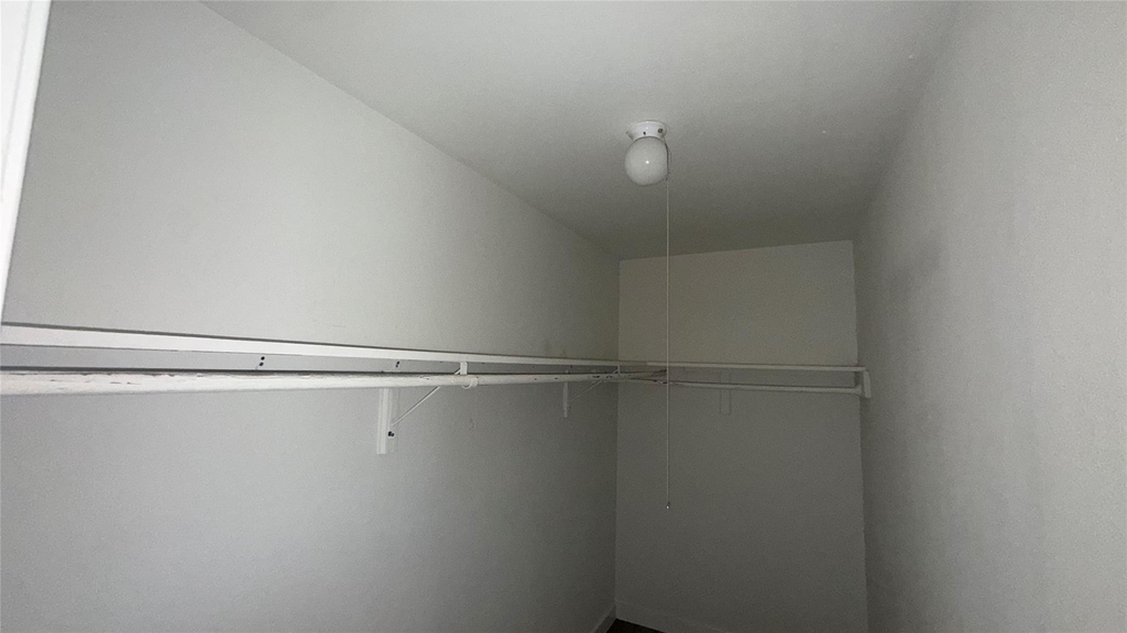 1660 Richmond Avenue - Photo 14