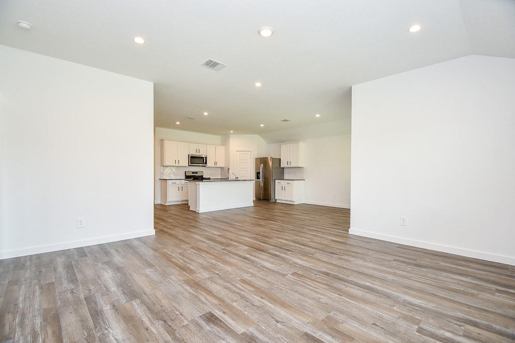 1115 Yaupon Dr - Photo 11