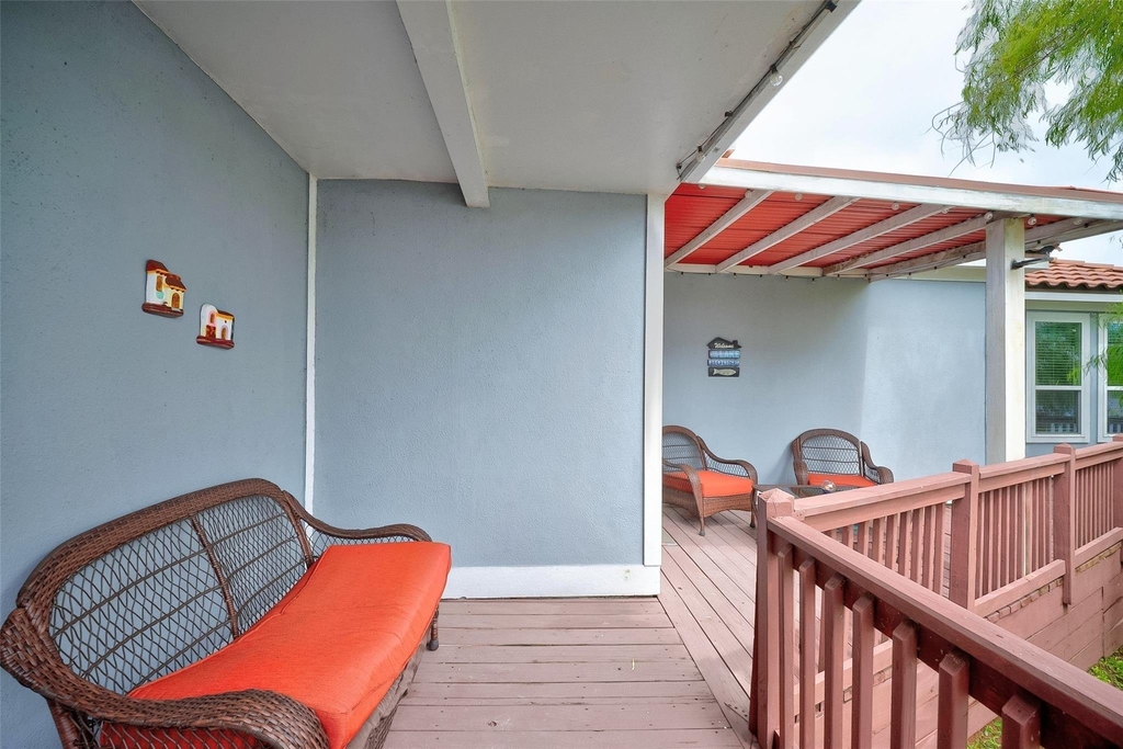2734 Avenue D - Photo 18