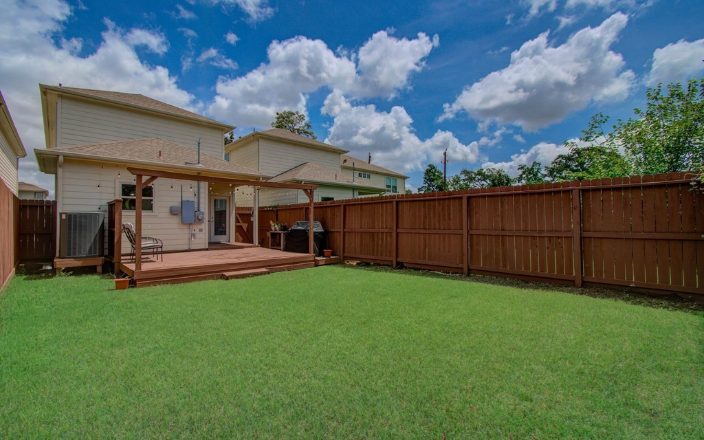 624 E 39th Street - Photo 34