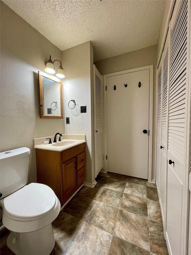 13703 Carsa Lane - Photo 17