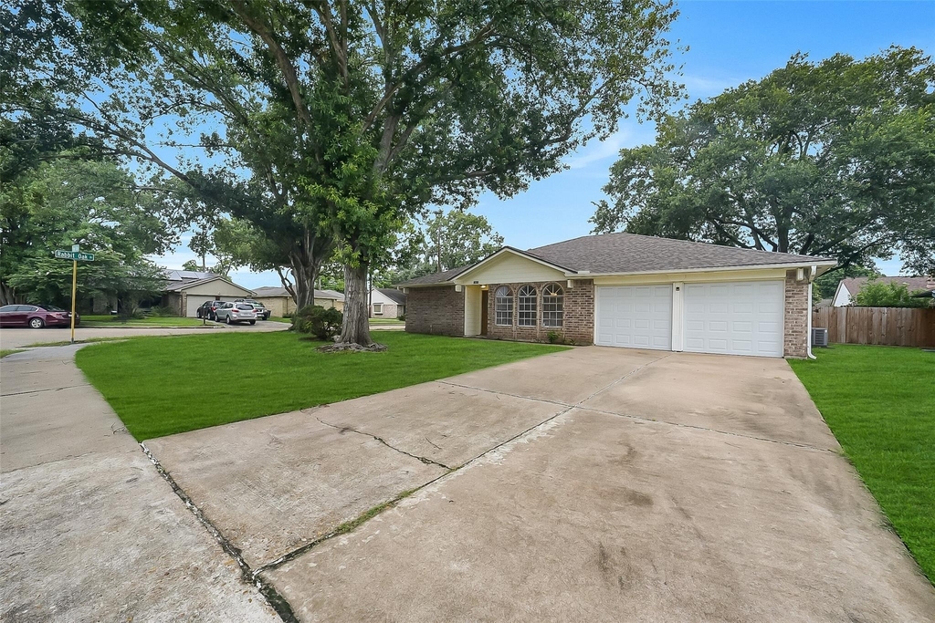 13618 Piney Oaks Drive - Photo 5