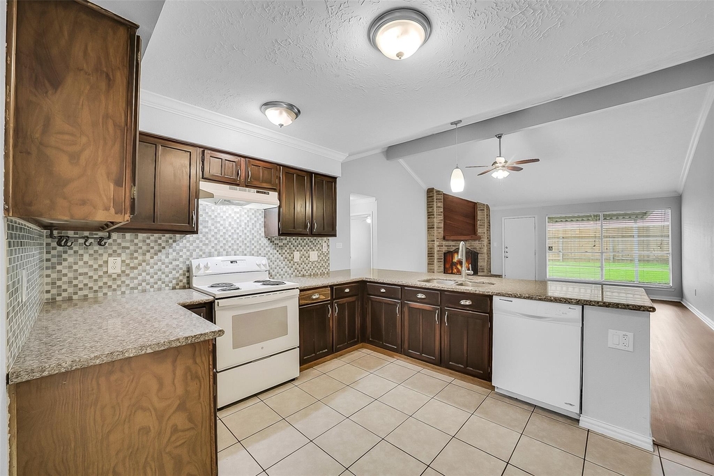 13618 Piney Oaks Drive - Photo 9