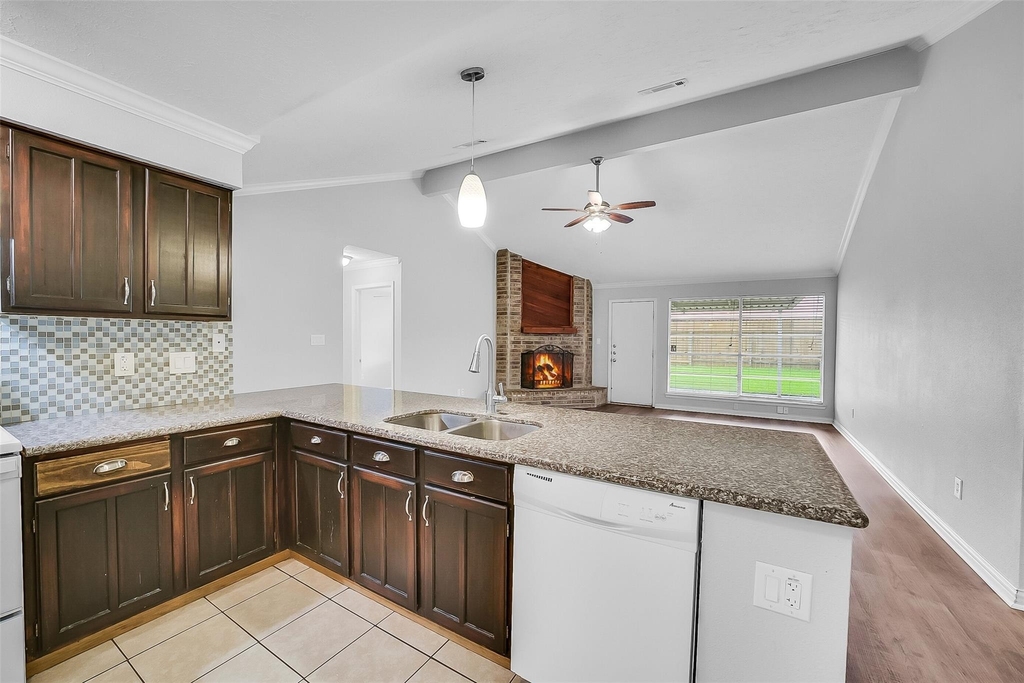 13618 Piney Oaks Drive - Photo 15