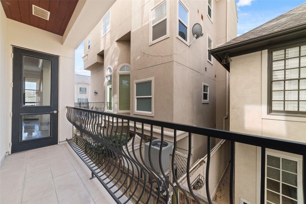 2221 Welch Street - Photo 29