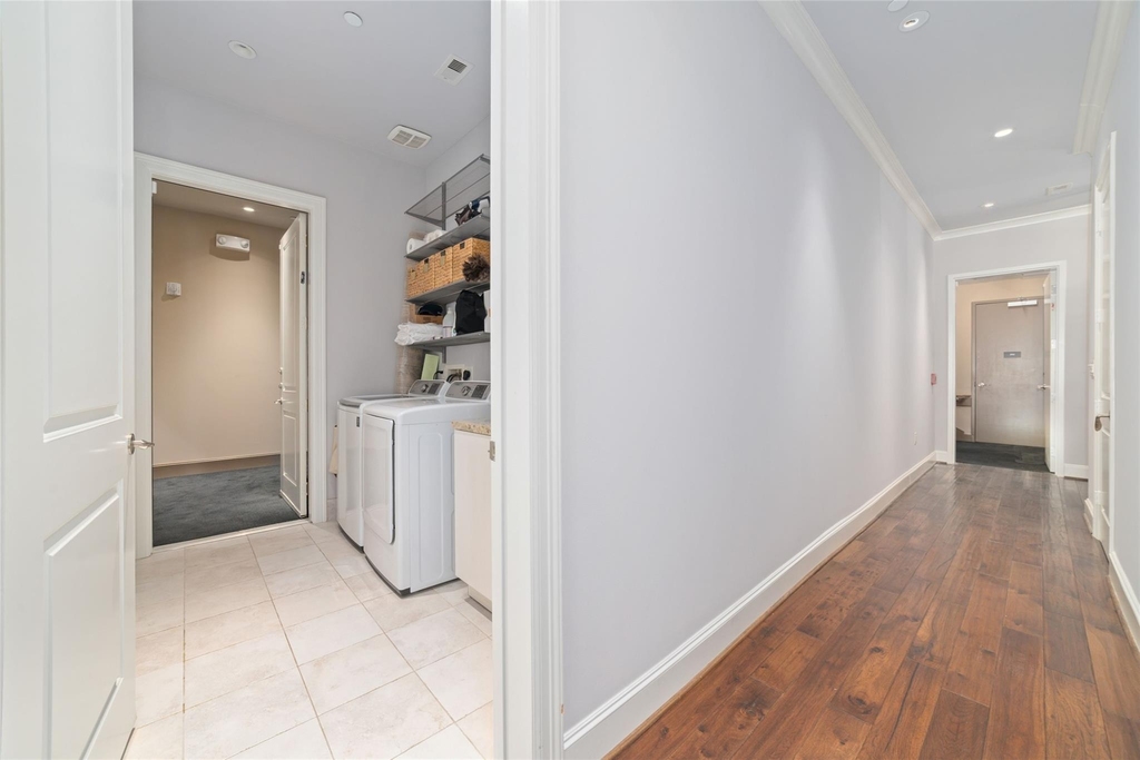 2221 Welch Street - Photo 5
