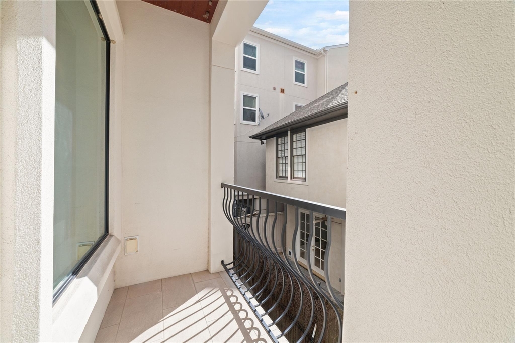 2221 Welch Street - Photo 10