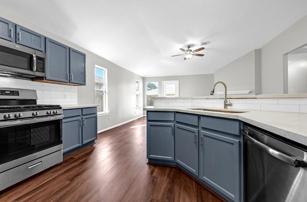 4018 Floral Way Ct - Photo 10