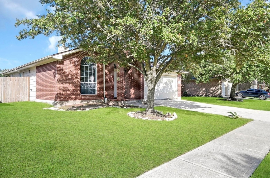 4018 Floral Way Ct - Photo 3