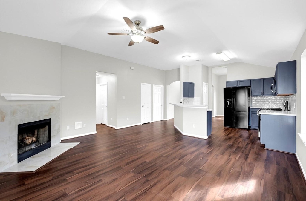 4018 Floral Way Ct - Photo 8