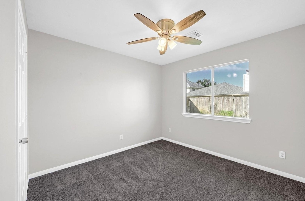 4018 Floral Way Ct - Photo 14