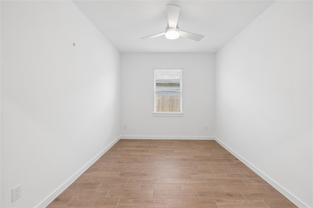 698 Daniels Lake Lane - Photo 6