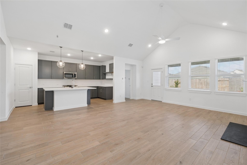 698 Daniels Lake Lane - Photo 10