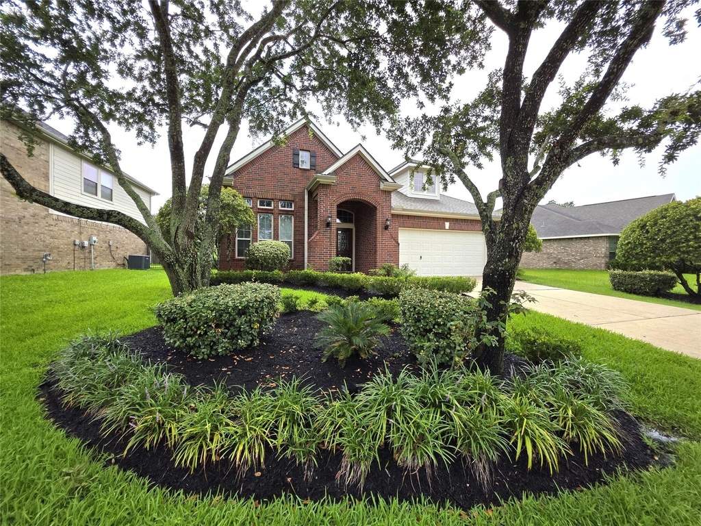 79 Buck Trail Place - Photo 1