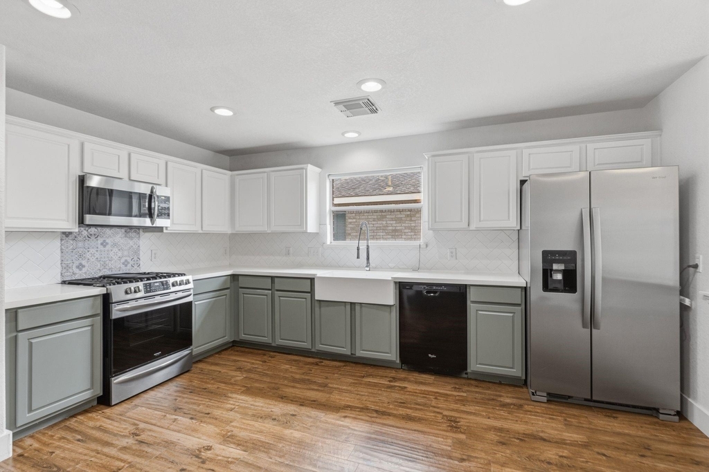 9318 Castlegap Drive - Photo 6