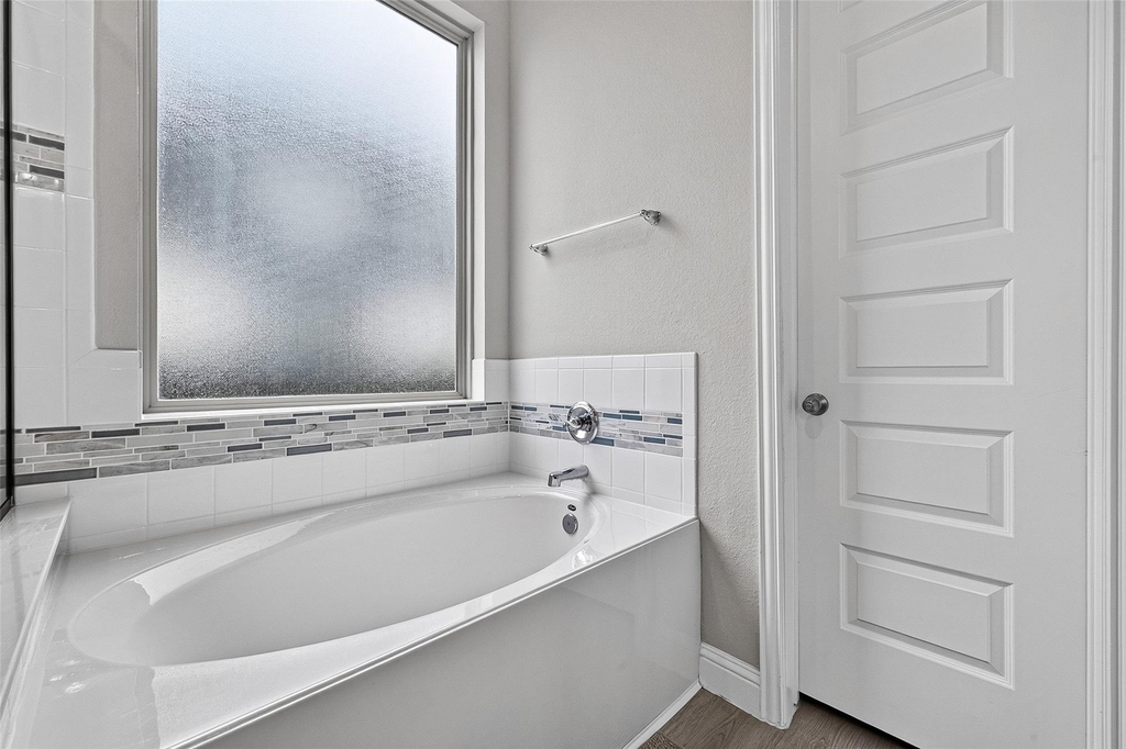 6506 Tiburon Lakes Drive - Photo 23