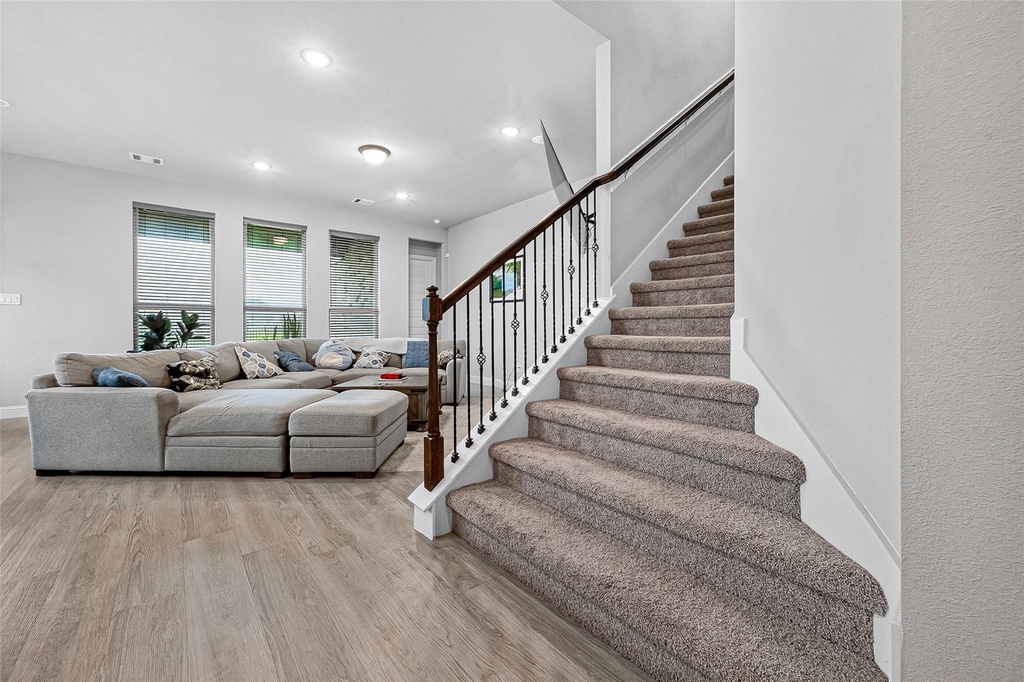 6506 Tiburon Lakes Drive - Photo 5