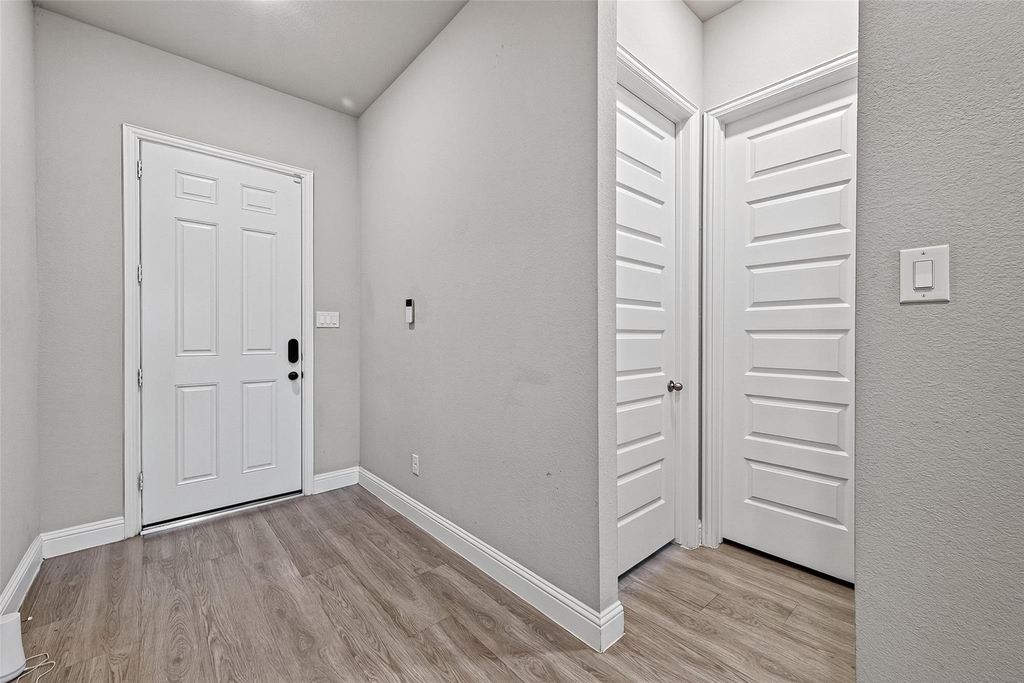 6506 Tiburon Lakes Drive - Photo 3