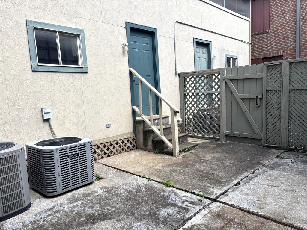 3918 Driscoll Street - Photo 6