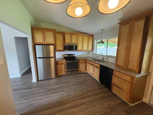 3310 Ashwyne Court - Photo 2