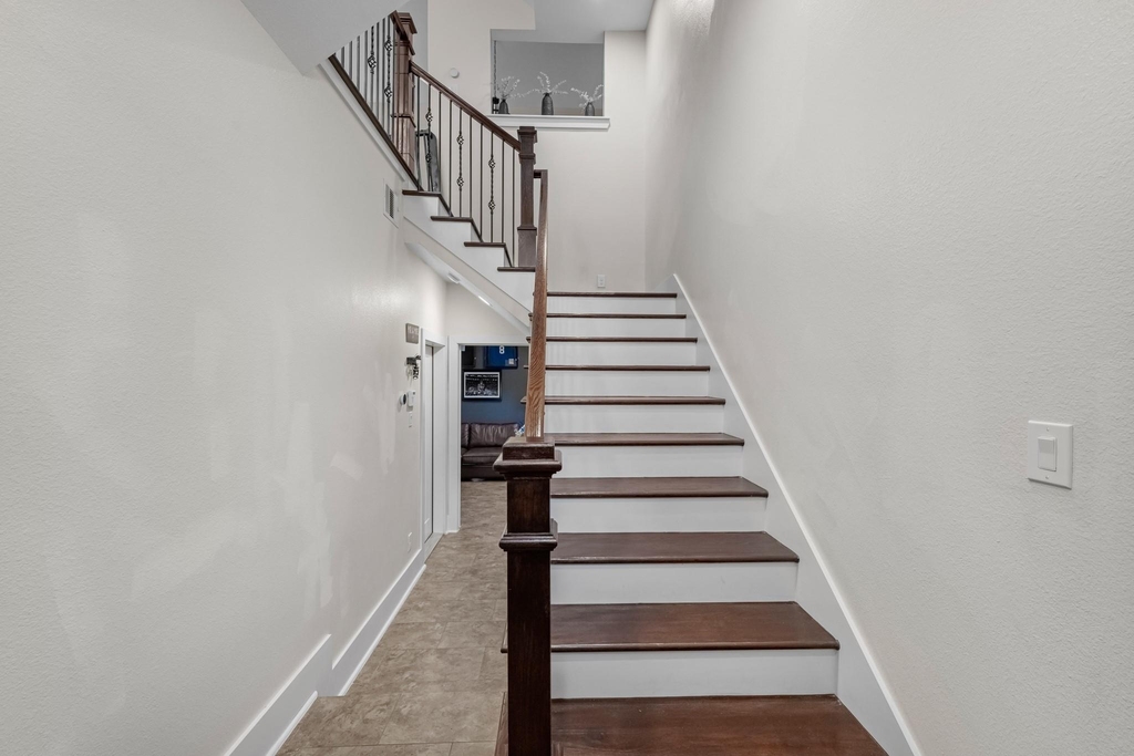209 Burr Street - Photo 7