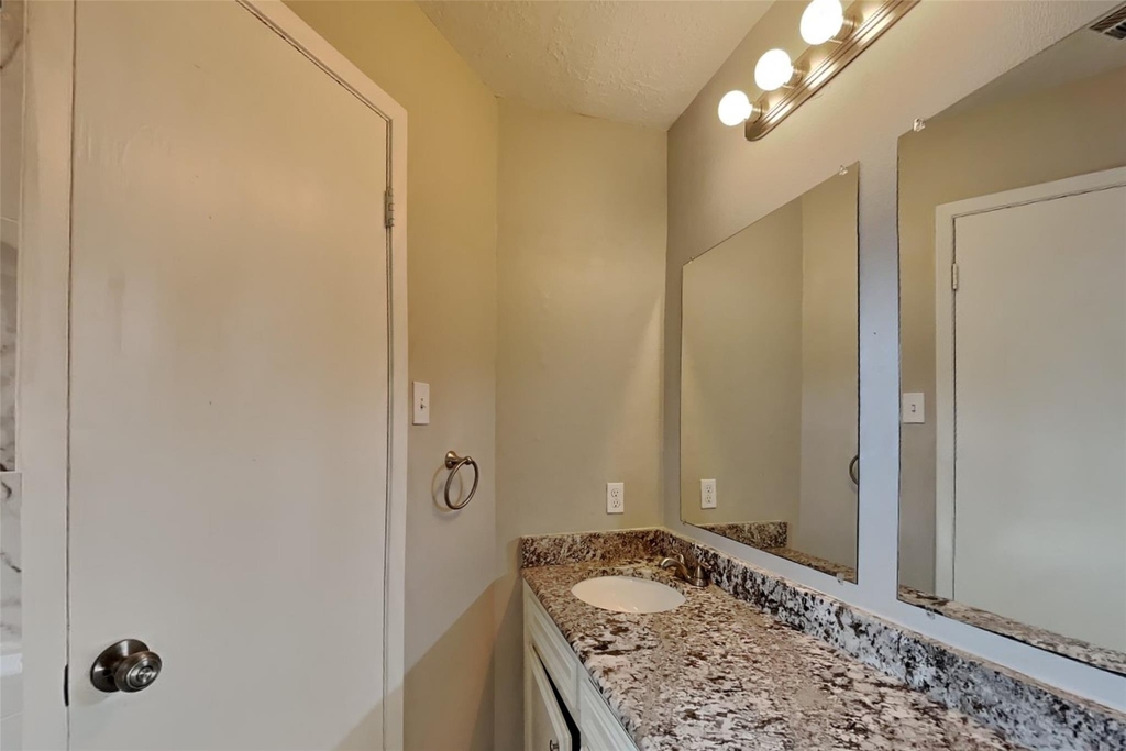 15506 Swan Creek Drive - Photo 9