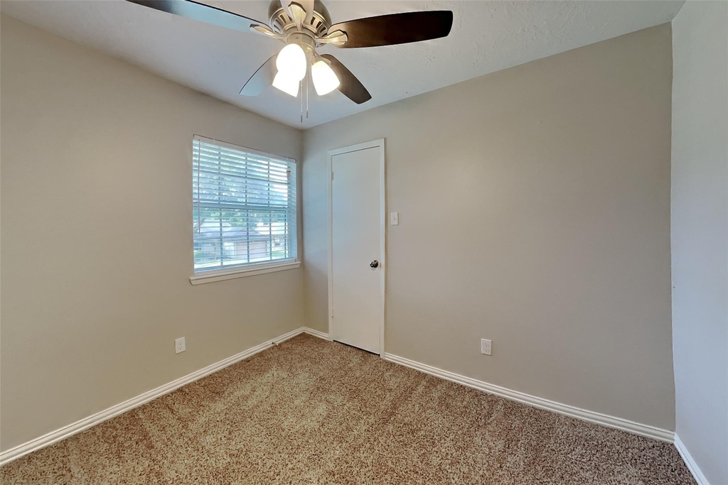 15506 Swan Creek Drive - Photo 13