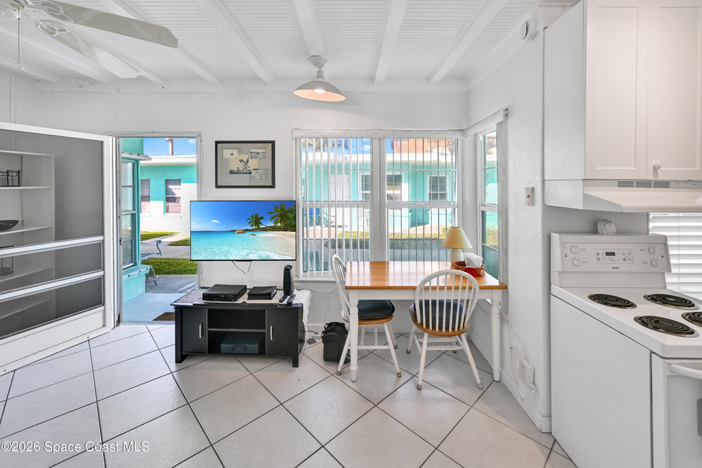 1365 S Atlantic Avenue - Photo 1