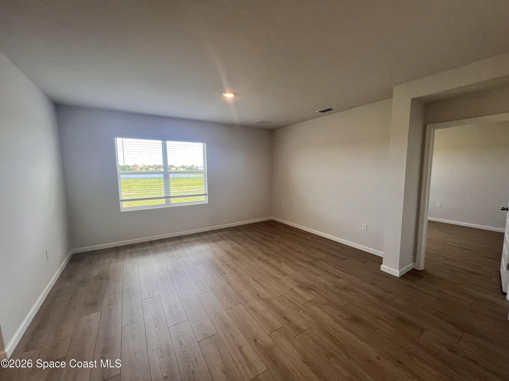 1493 Garabaldi Circle Se - Photo 11