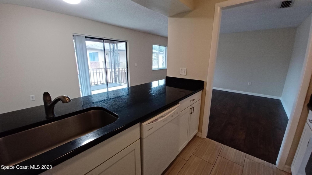 205 San Paulo Circle - Photo 4