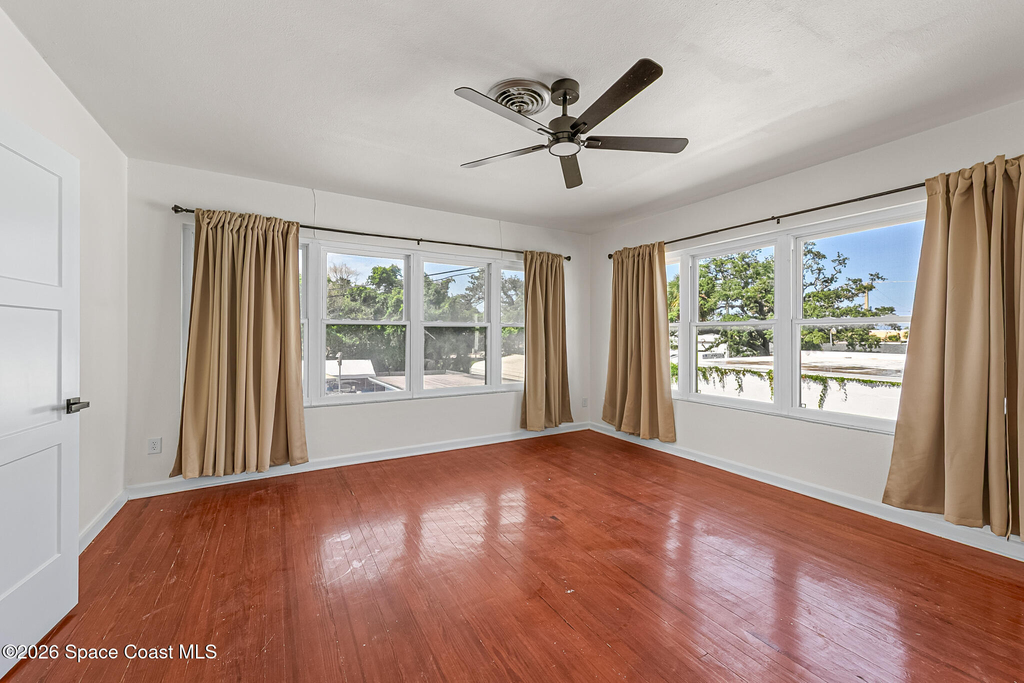 1008 E Strawbridge Avenue - Photo 16