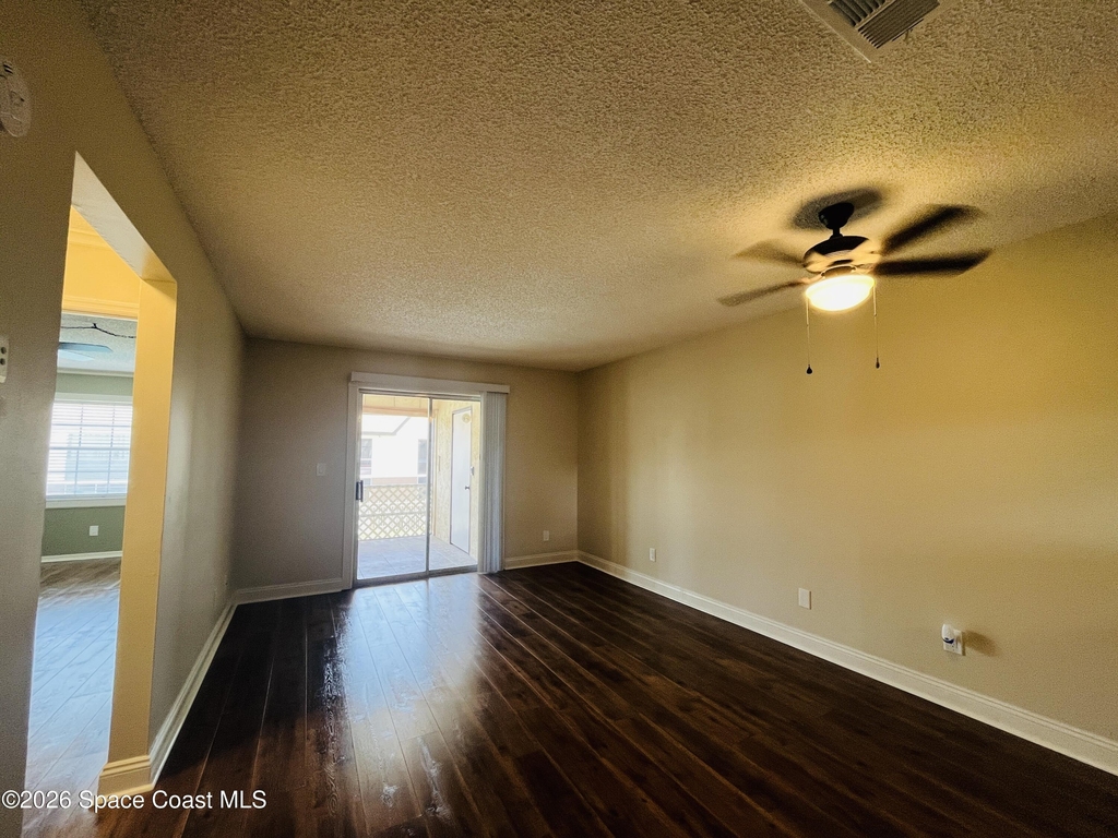 2963 Sir Hamilton Circle - Photo 5