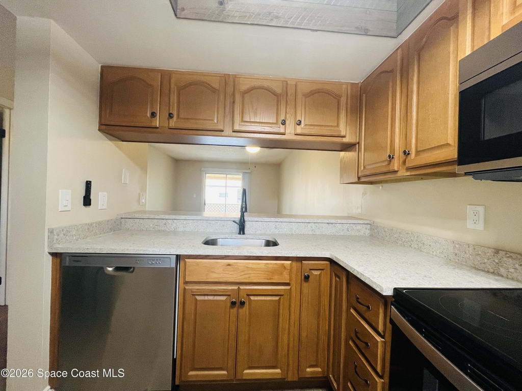 2963 Sir Hamilton Circle - Photo 3