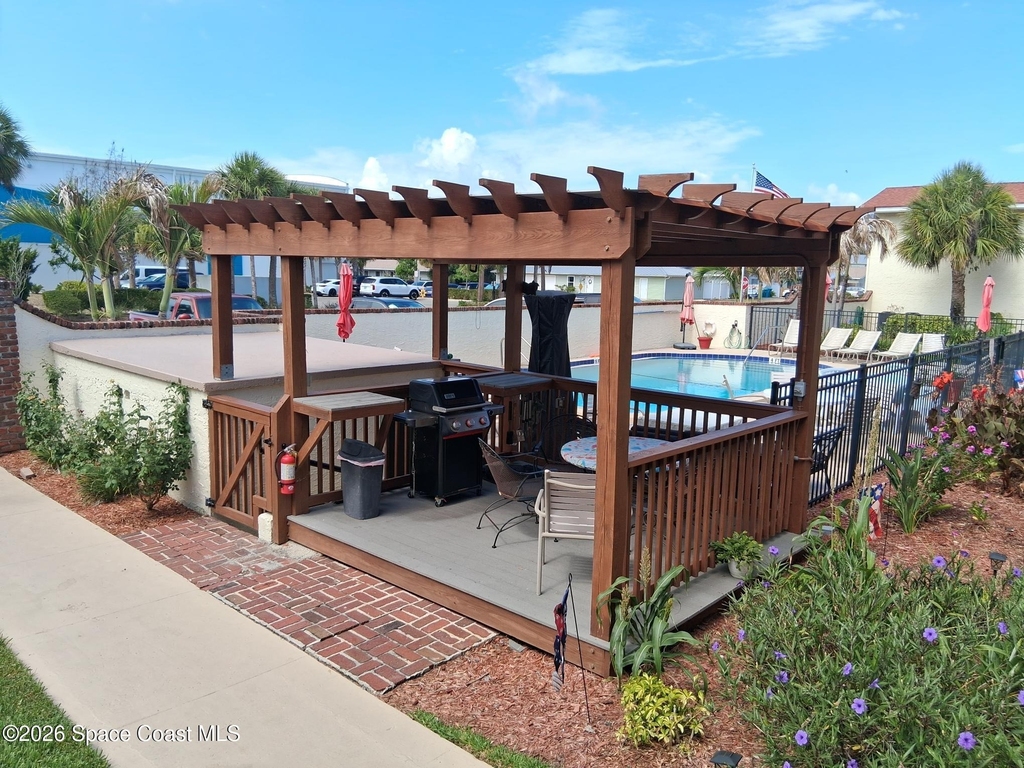 300 Monroe Avenue - Photo 22