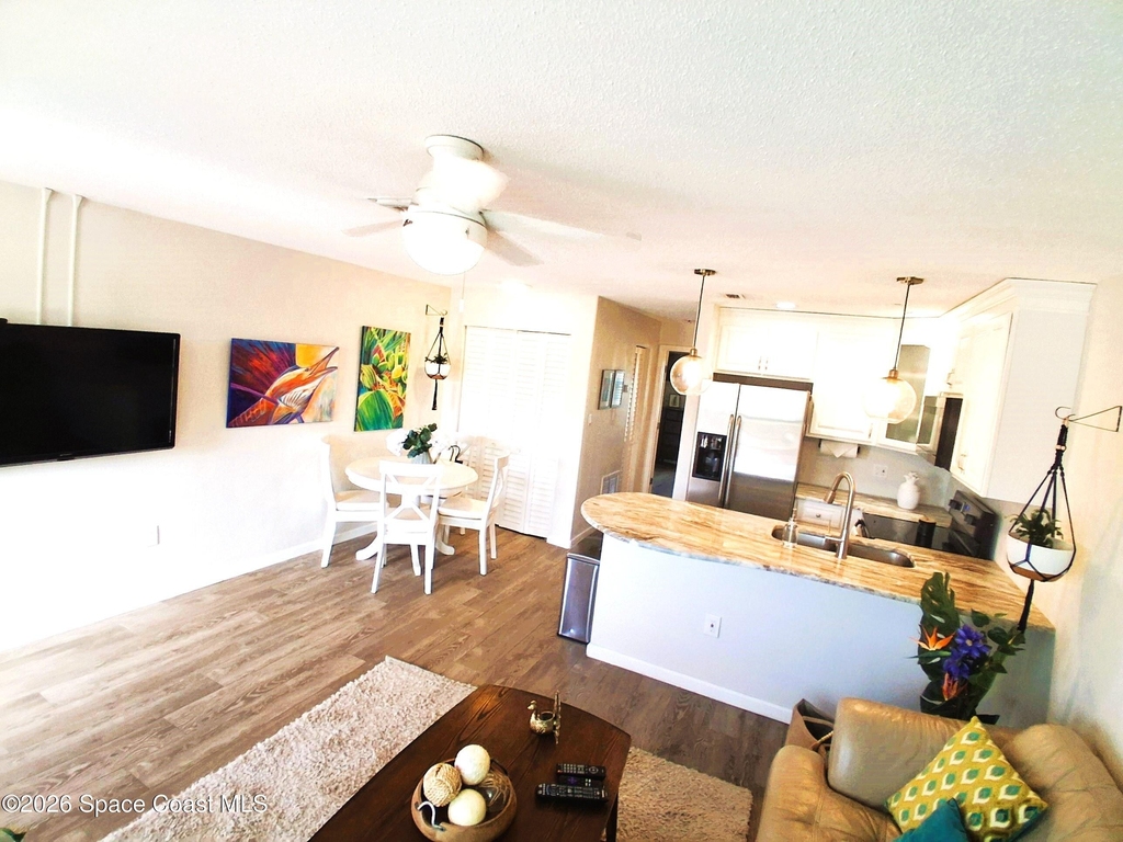 300 Monroe Avenue - Photo 15