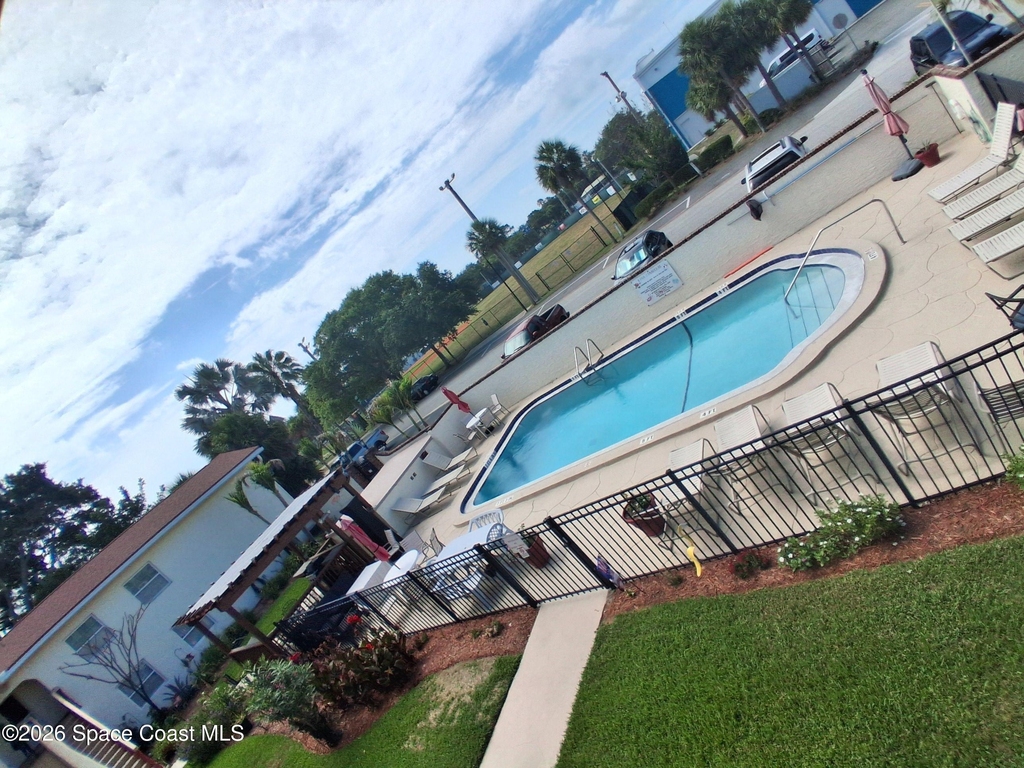 300 Monroe Avenue - Photo 21