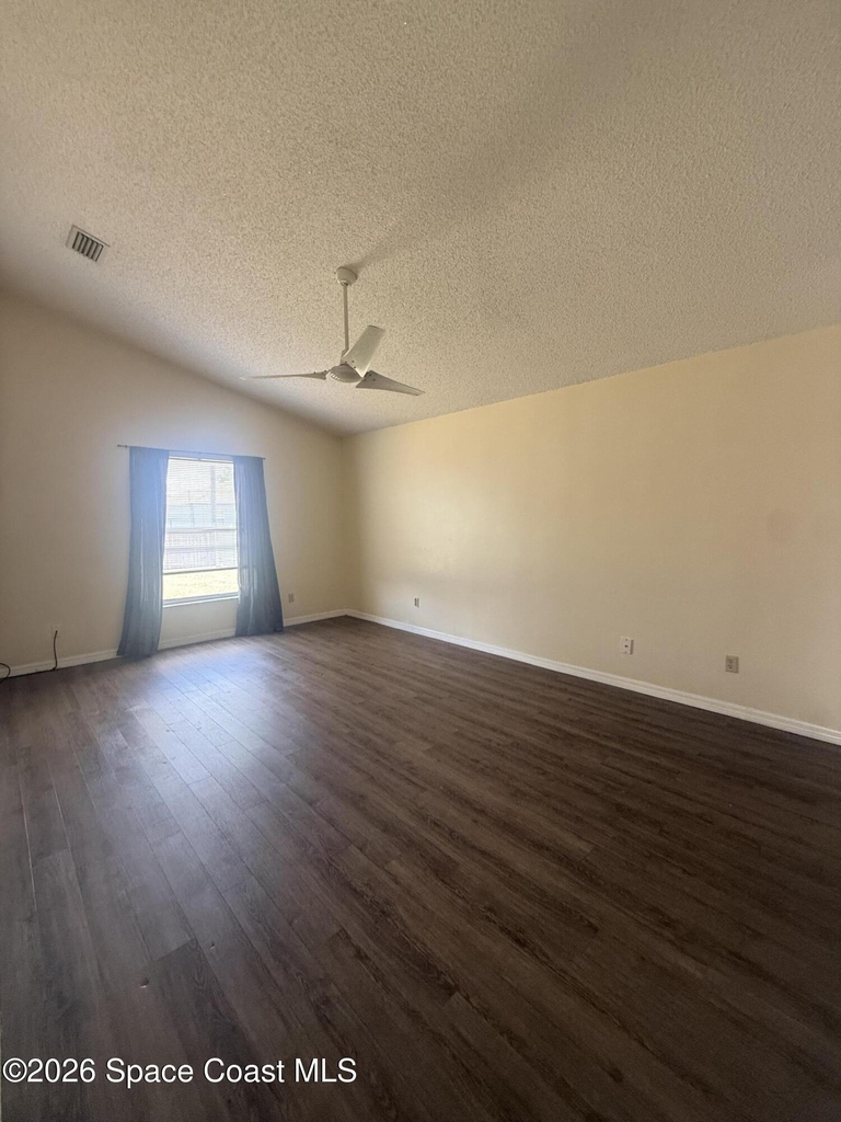 1660 Wake Forest Road Nw - Photo 5
