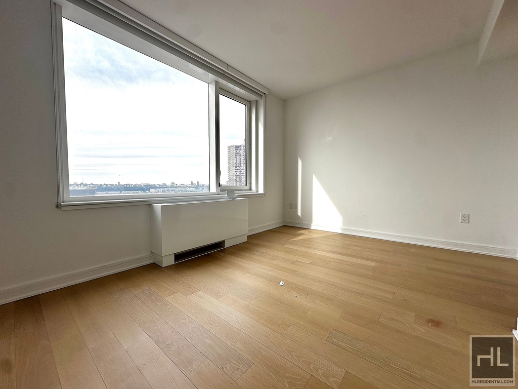 West 38th Street - Photo 0