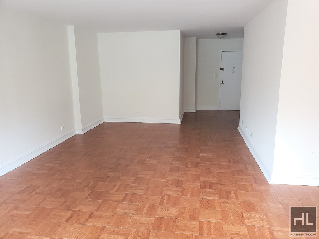 East 71st Street - Photo 2