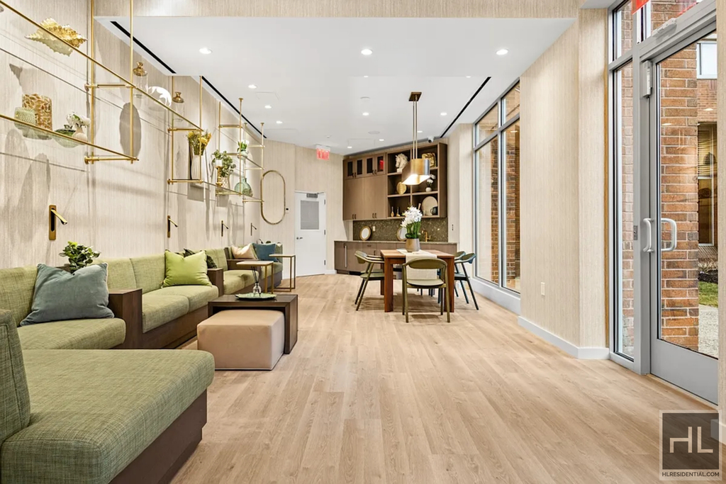 2nd Avenue - Photo 11