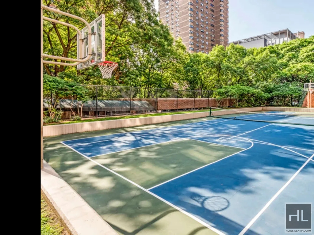 2nd Avenue - Photo 13