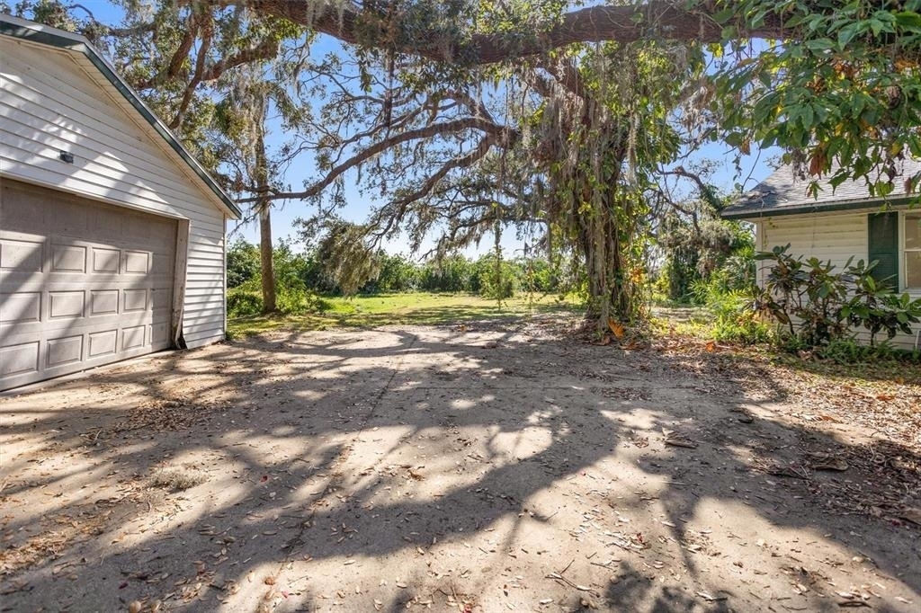 8725 Erie Lane - Photo 39