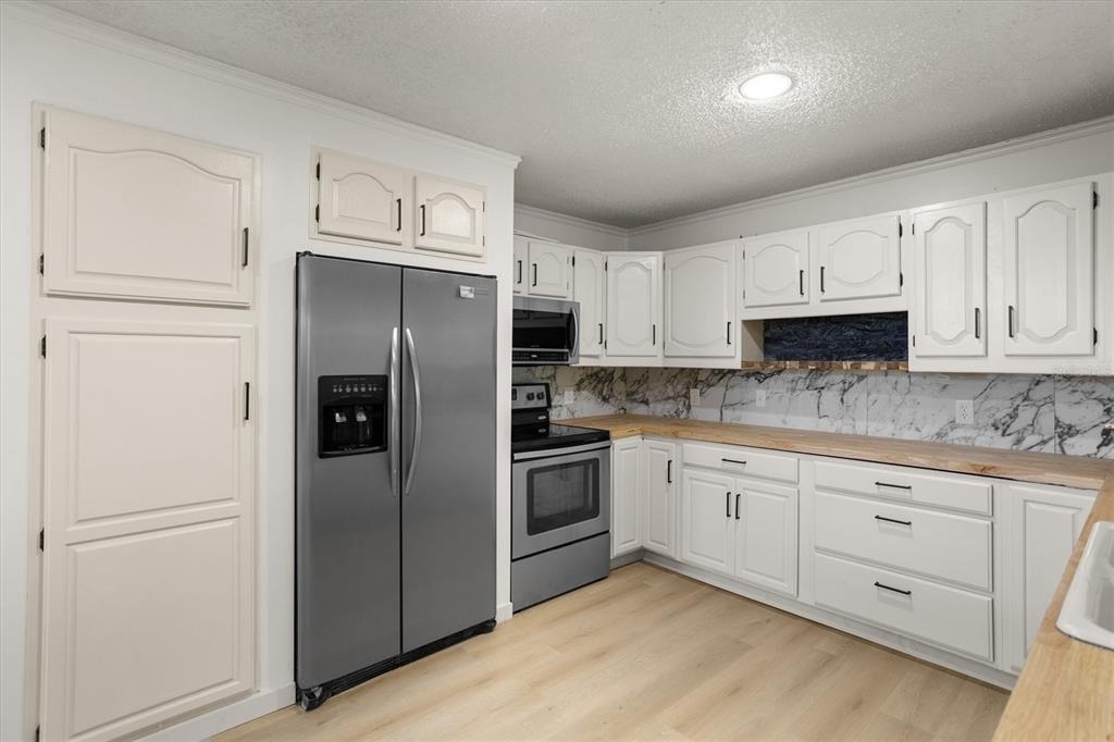 8725 Erie Lane - Photo 15
