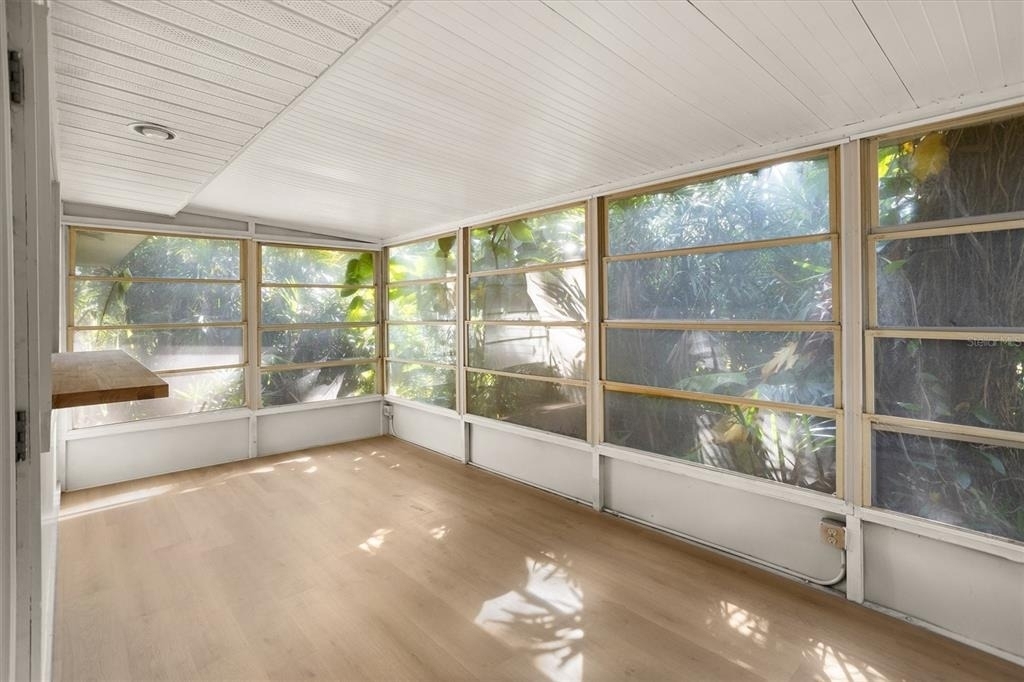 8725 Erie Lane - Photo 17