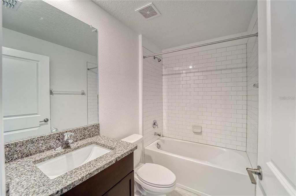 5514 Blue Azure Drive - Photo 6